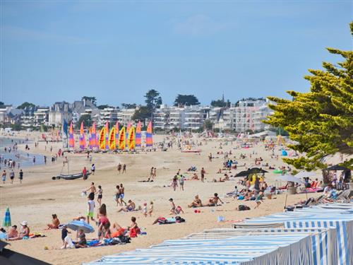 Camping La Roseraie